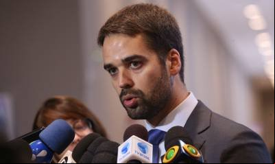 De saída do PSDB, Eduardo Leite vai se filiar ao PSD nesta sexta-feira